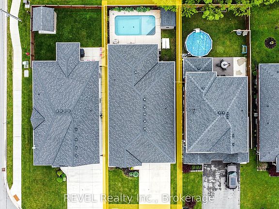 4th image of 15 Willowbrook Dr