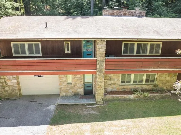 172 Greenville Rd, North Smithfield, RI 02896