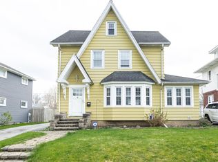 307 Hurstbourne Rd, Rochester, NY 14609