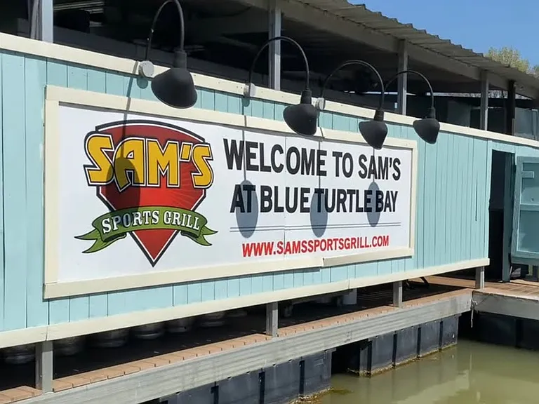 A five-minute walk from the property is the popular Sam's sports bar at the Blue Turtle Bay Marina. The marina has boat rentals