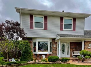 4836 Lisa Ct, Trenton, MI 48183