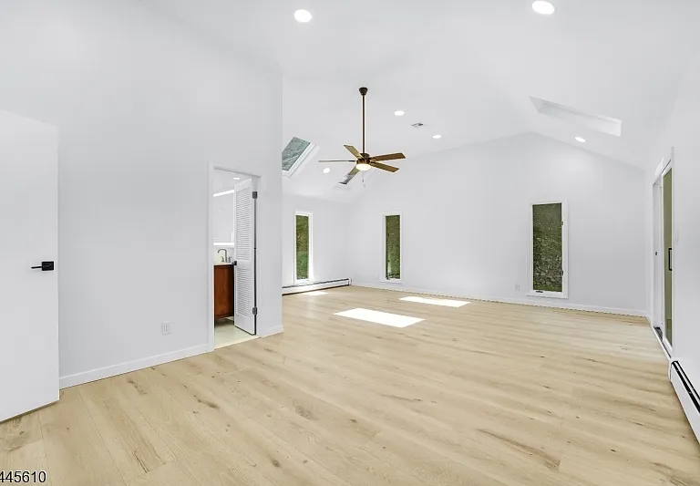 306 Warrenville Rd — Photo 31