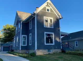 216 N Spring St, Franklin Grove, IL 61031