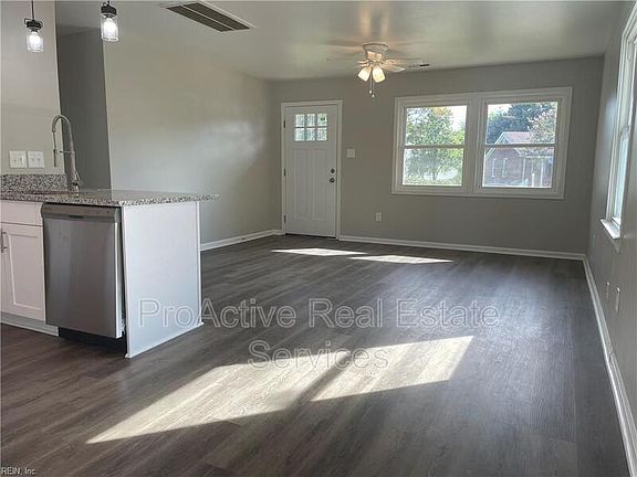4th image of 7120 Clarion Ln