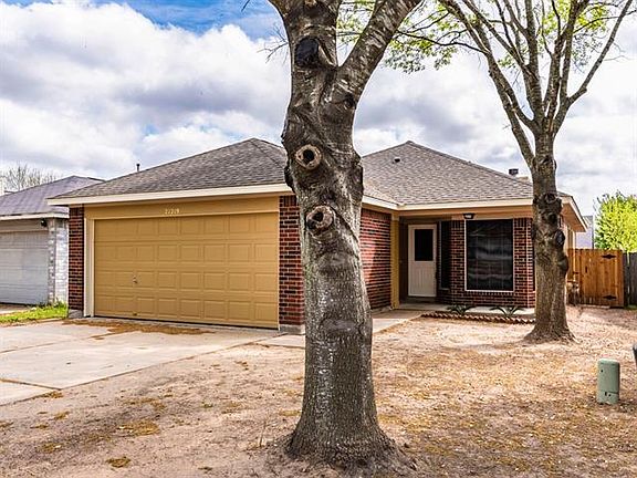 3rd image of 21219 Derby Day Ave