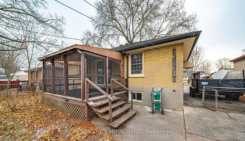 Peterborough House for rent - 3 Bedrooms — photo 7