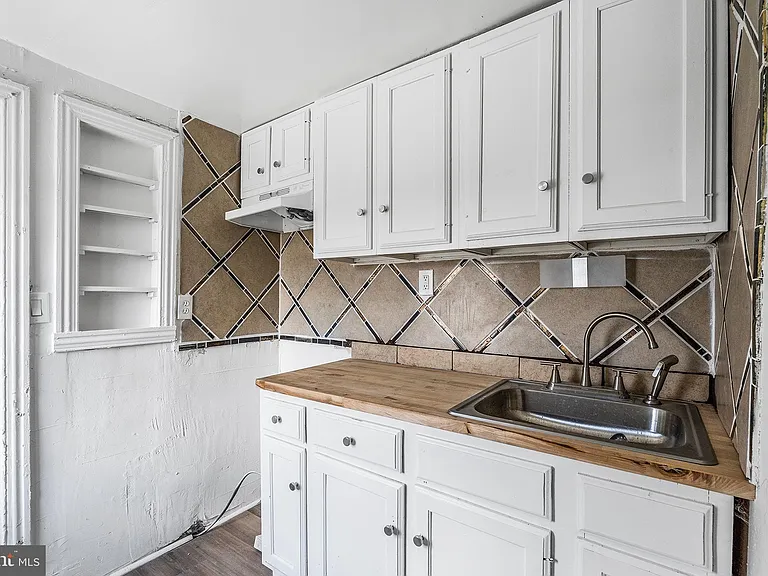 4908 Germantown Ave #5 — Photo 4