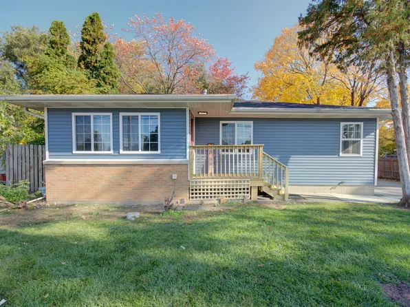 2208 Plainfield Rd, Crest Hill, IL 60403