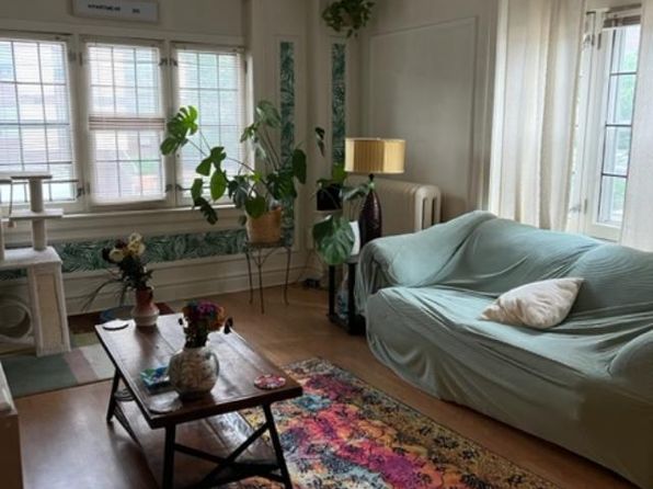 2218 N Summit Ave APT 101