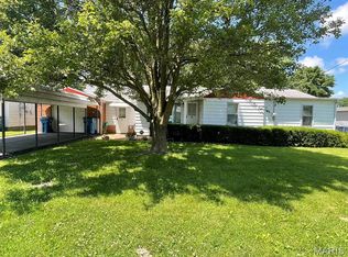 144 S Kingdom St, Bethalto, IL 62010