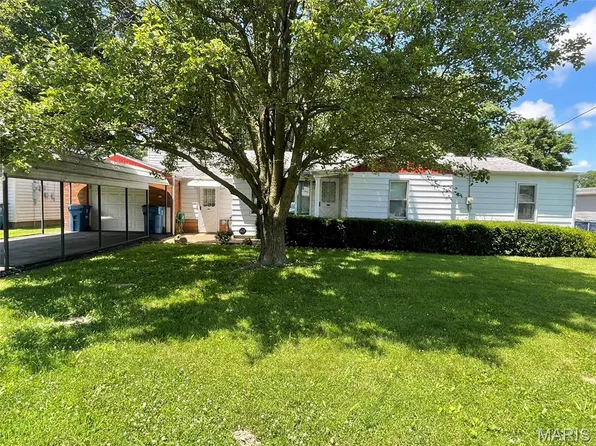 144 S Kingdom St, Bethalto, IL 62010