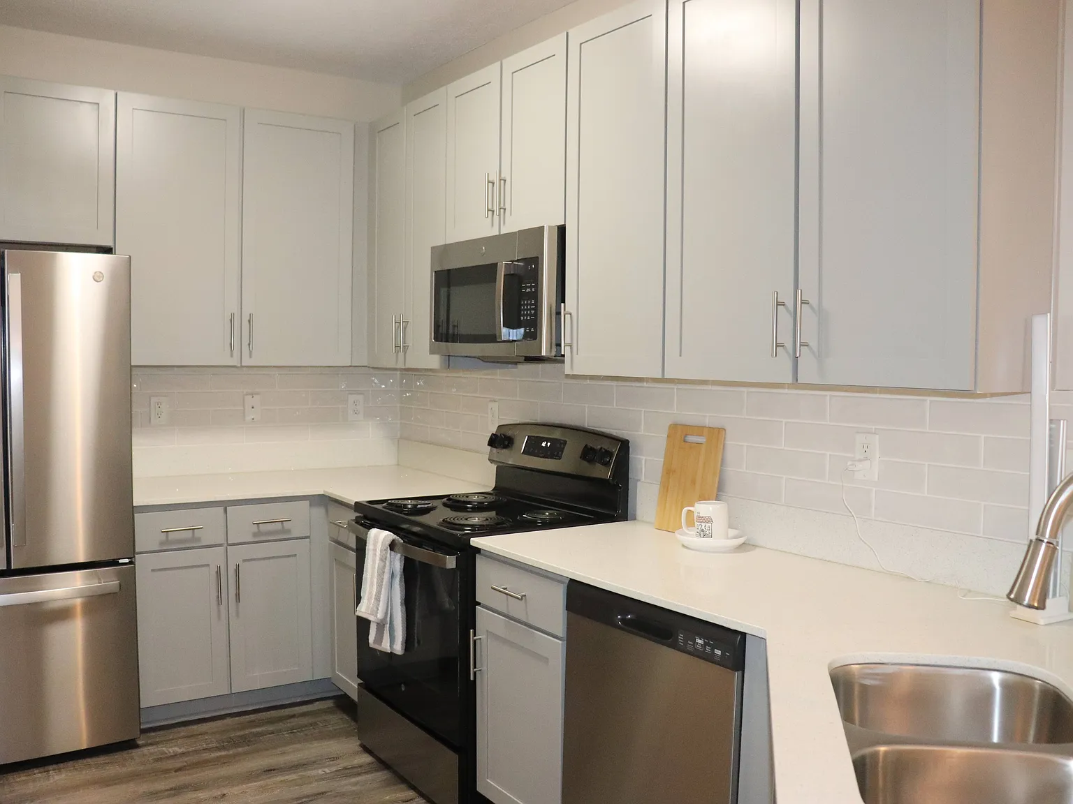 Carlton Park Apartment Homes — Photo 4