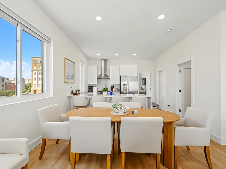101 A Westminster Ave — Photo 26