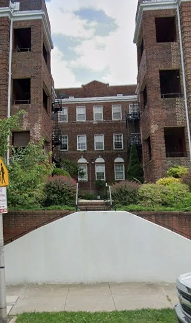 Charming 1-Bedroom Condo for Rent at Hanlon Park — Photo 1