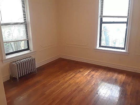 5th image of 1340 E 9th St #D3
