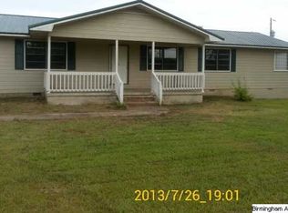 210 Hindman Ln, Talladega, AL 35160