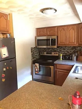 2 bed, 1.5 bath, 1200 sqft, $2,400 — Photo 4