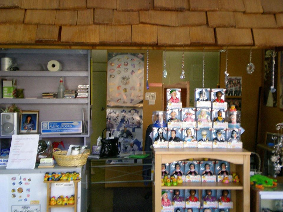 2nd image of 9 Ruxton Ave
