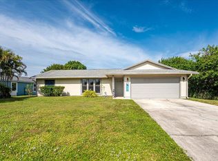 981 SE Candle Ave, Port Saint Lucie, FL 34983