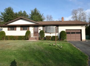 710 Delaware St, Mayfield, PA 18433