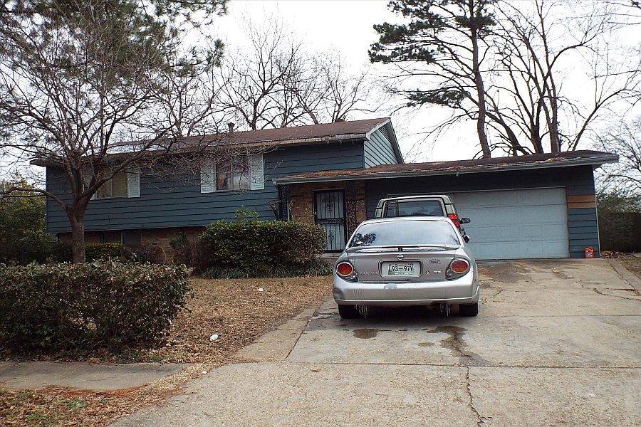 1st image of 3394 Sophia St