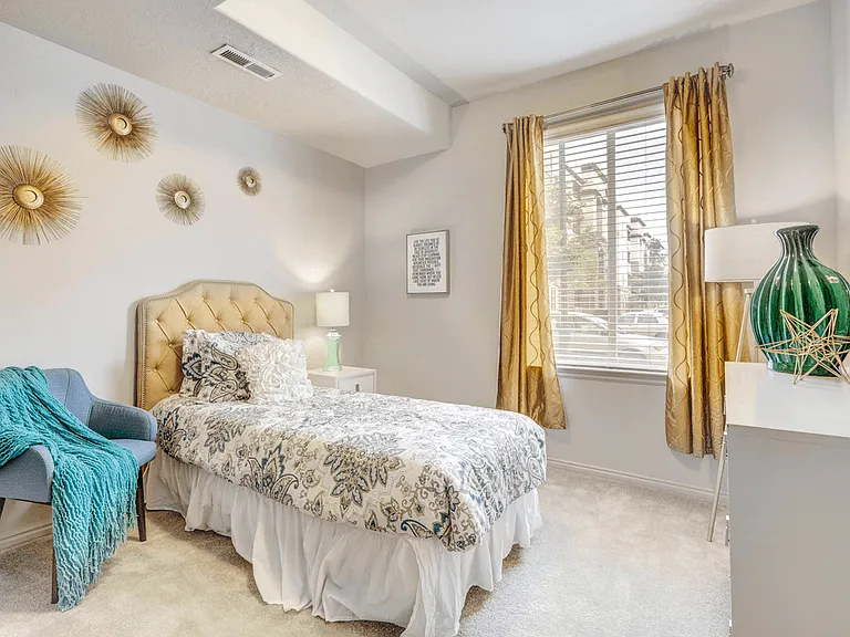 Avida Apartments — Photo 49