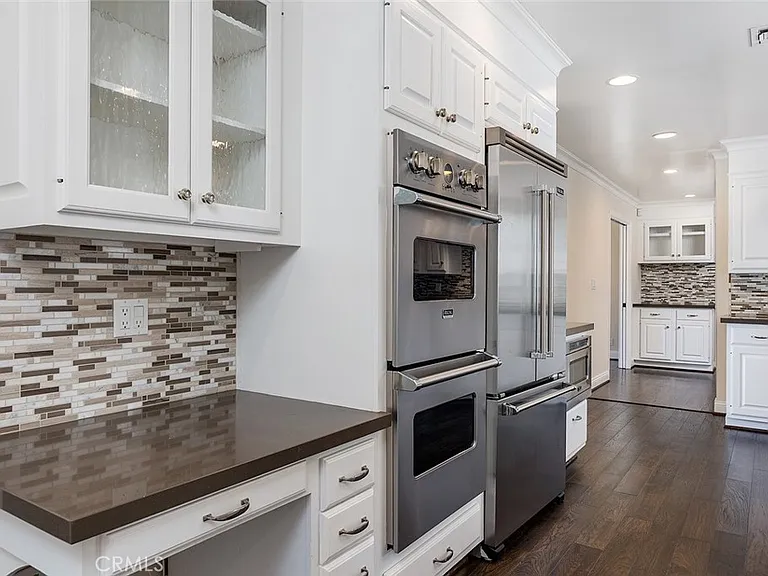 850 Chula Vista Ave — Photo 14