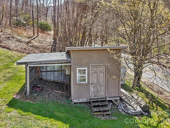 4th image of 719 Camp Branch Rd