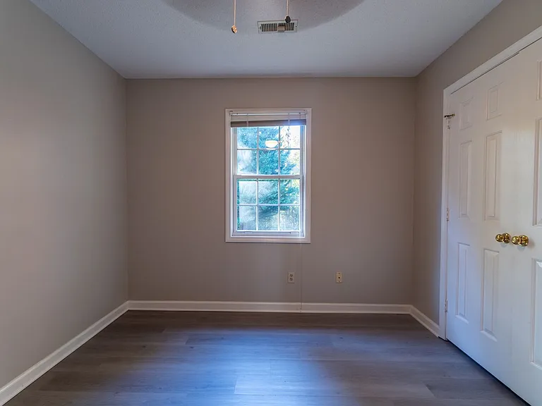 3923 Woodberry Lake Dr — Photo 20