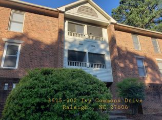 3515 Ivy Commons Dr APT 302, Raleigh, NC 27606