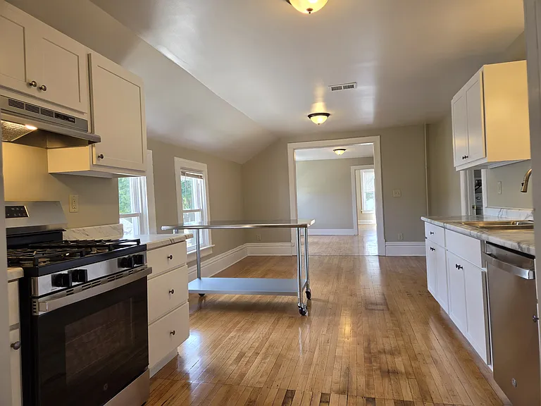 814 E Lincoln Ave #A — Photo 4