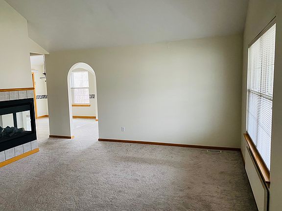 3rd image of 5820 Kelley Ln