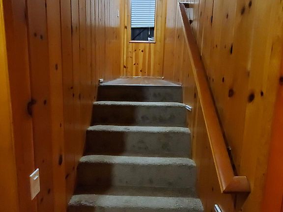4th image of 24585 Bernard Dr
