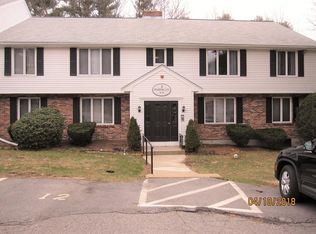 3 Pinebrook Ln APT 4, South Easton, MA 02375