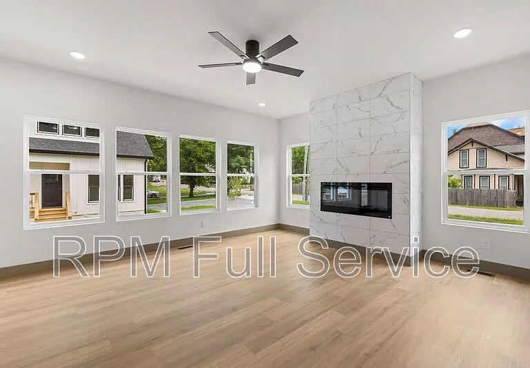 2400 Buchanan St — Photo 3