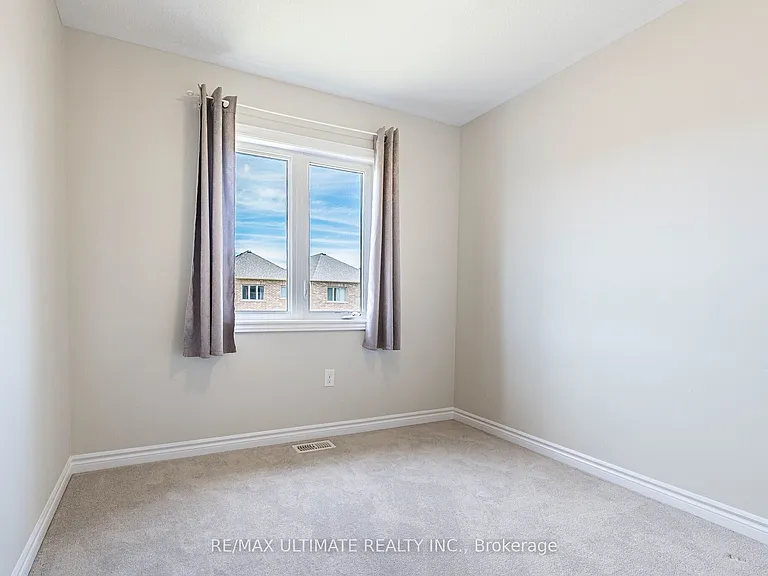 5 Albany St — Photo 38