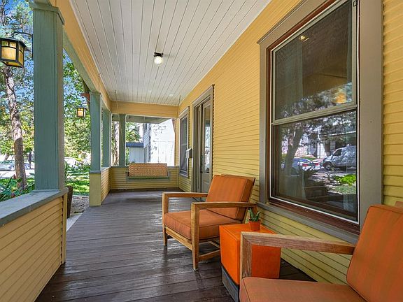 3rd image of 617 Oakland Ave