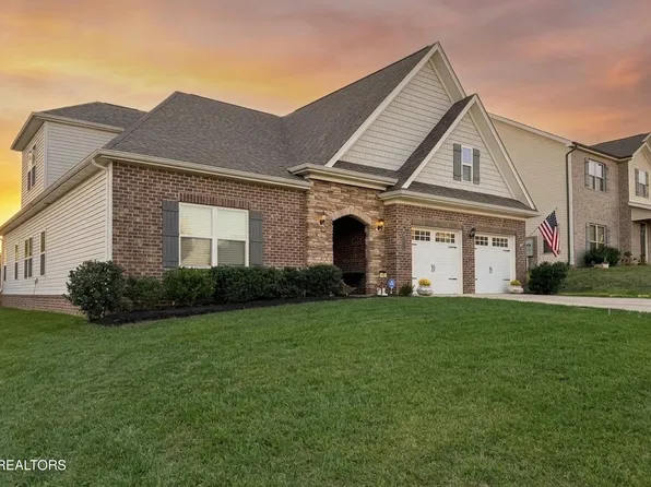 308 Aspen Dr, Lenoir City, TN 37771