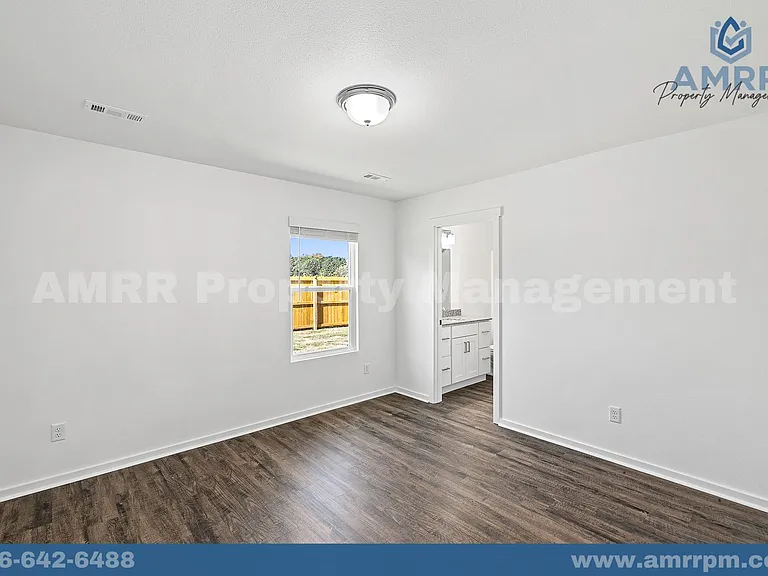 1512 Bluegrass St — Photo 7