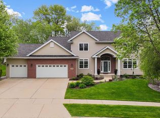 349 Wynnwood Dr, Verona, WI 53593