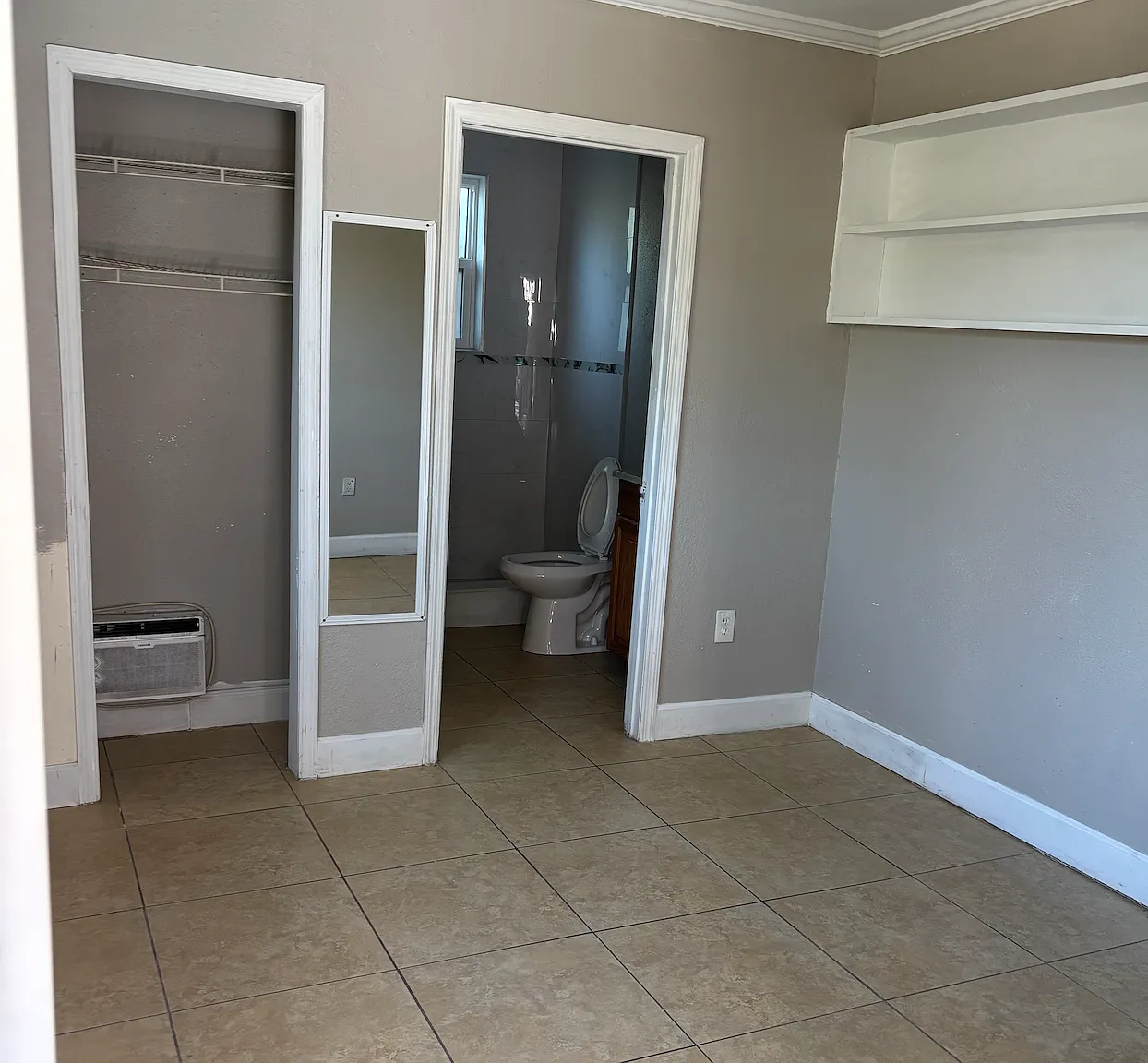 1 bed, 375 sqft, $900 — Photo 1