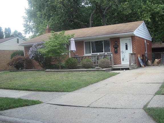 3rd image of 29714 Brown Ct