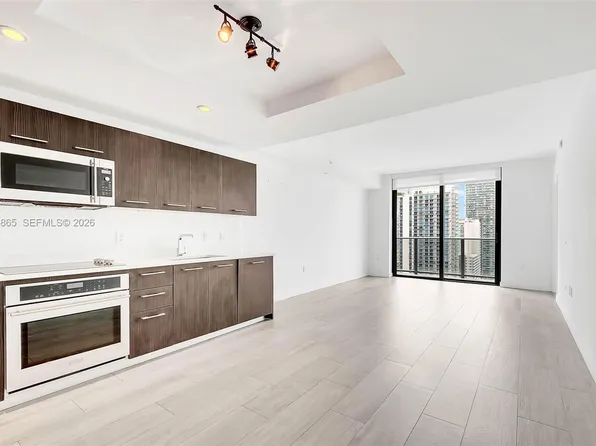 55 SW 9th St, Miami, FL