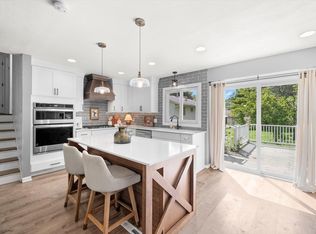 1655 Walnut Ln, Eagan, MN 55122