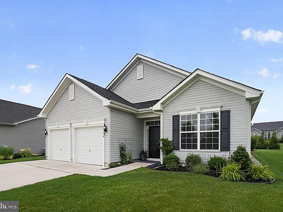 3rd image of 174 Cottage Gate Cir