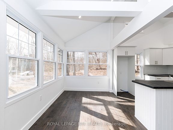 2nd image of 212 Holloway Bay Rd S