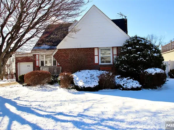 9-02 3rd St, Fair Lawn, NJ 07410