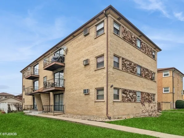 2742 N 73rd Ct APT 3-W, Elmwood Park, IL 60707