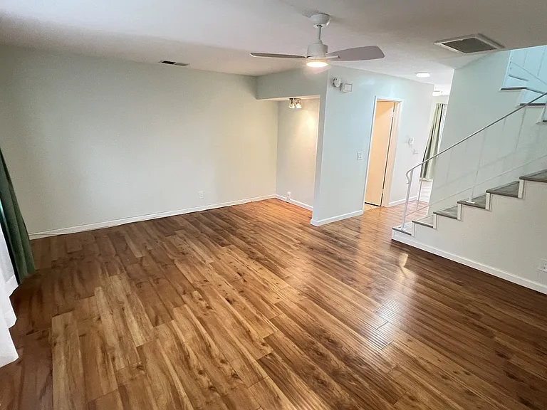 1910 W Palmyra Ave #92 — Photo 4