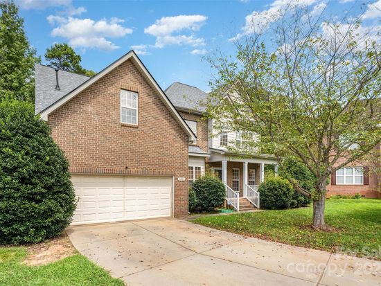 11004 Dipali Ct, Charlotte, NC 28214